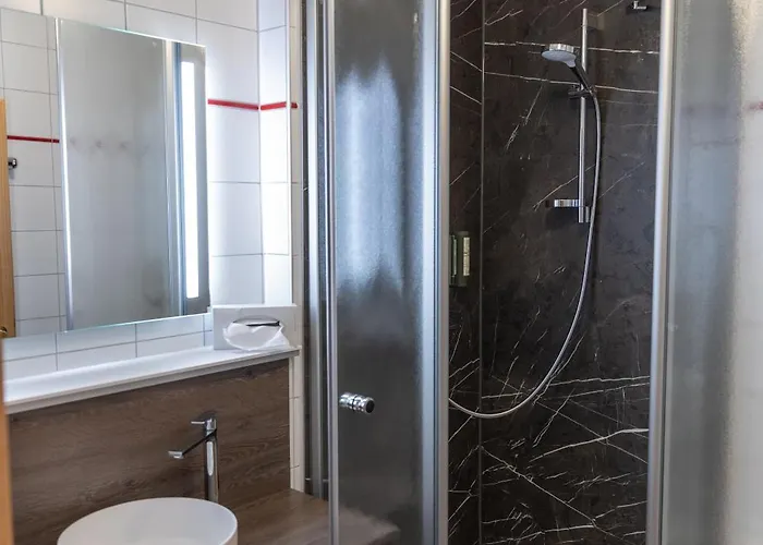 Landgasthof & Brauerei Loewen Sasbach 酒店 Sasbach (Ortenau)