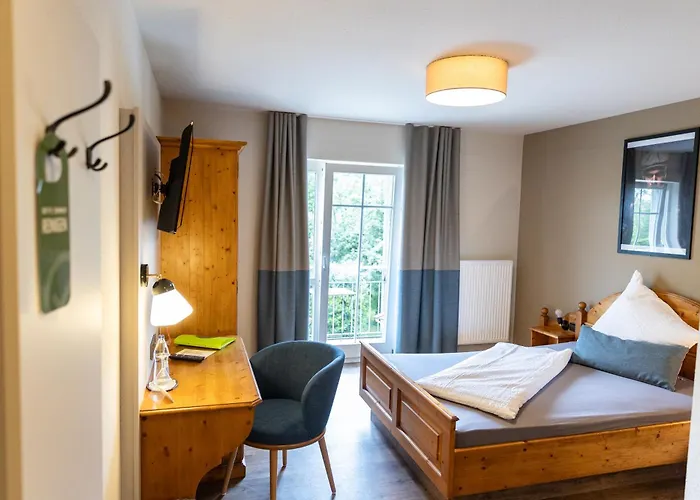 Landgasthof & Brauerei Loewen Sasbach 3*